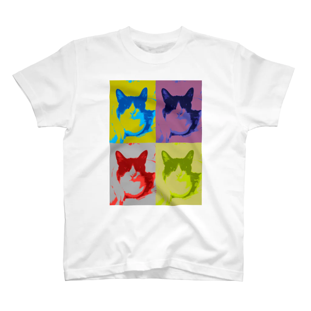 yummyの猫のハチワレ 1 スタンダードTシャツ