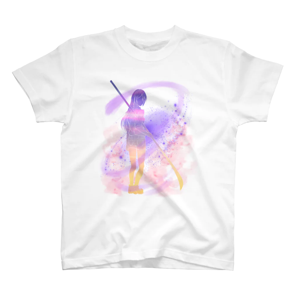 り@イラストノベライターの薙刀少女 Regular Fit T-Shirt