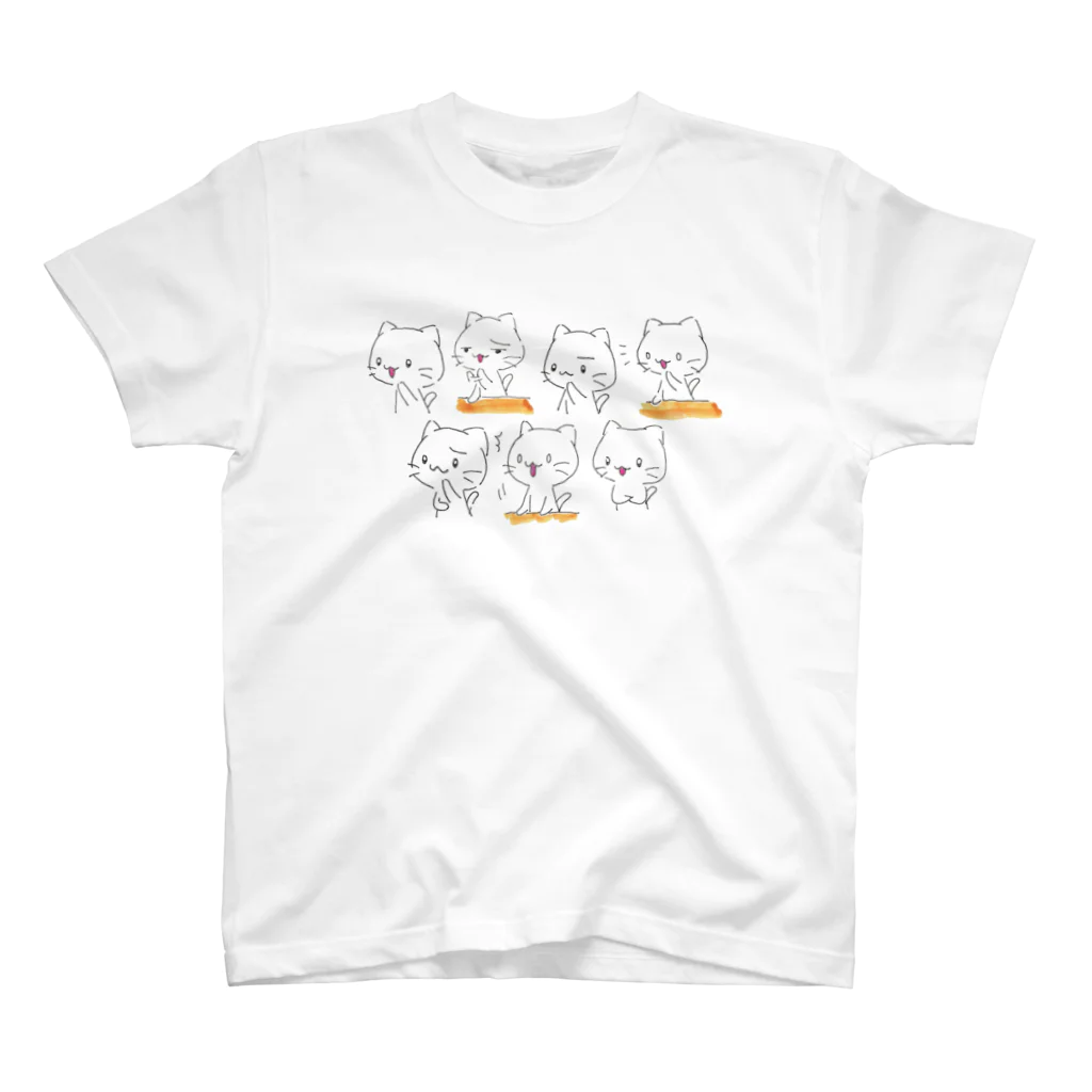 とらねこカフェのテレビ見てるとき スタンダードTシャツ