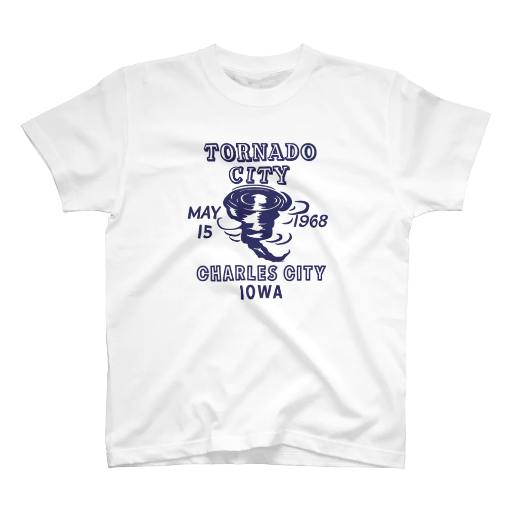 Bunny Robber GRPCのTORNADO CITY 1968_NVY Regular Fit T-Shirt