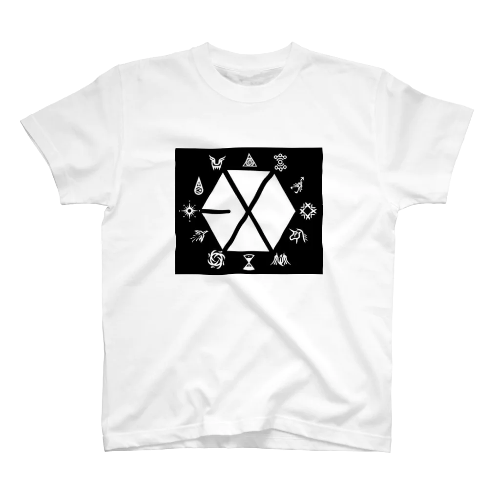 MmmmmのEXOマーク Regular Fit T-Shirt