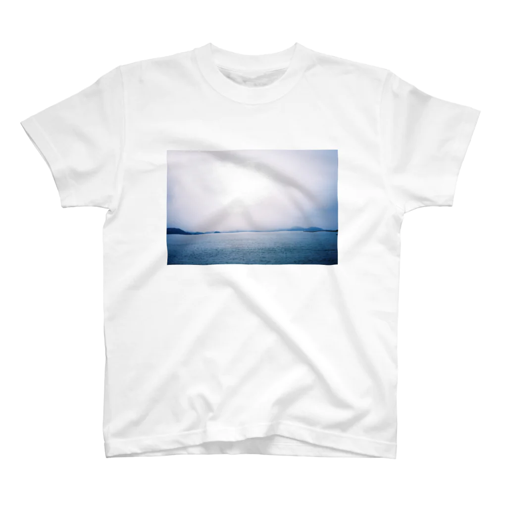 genの小浜の海 Regular Fit T-Shirt