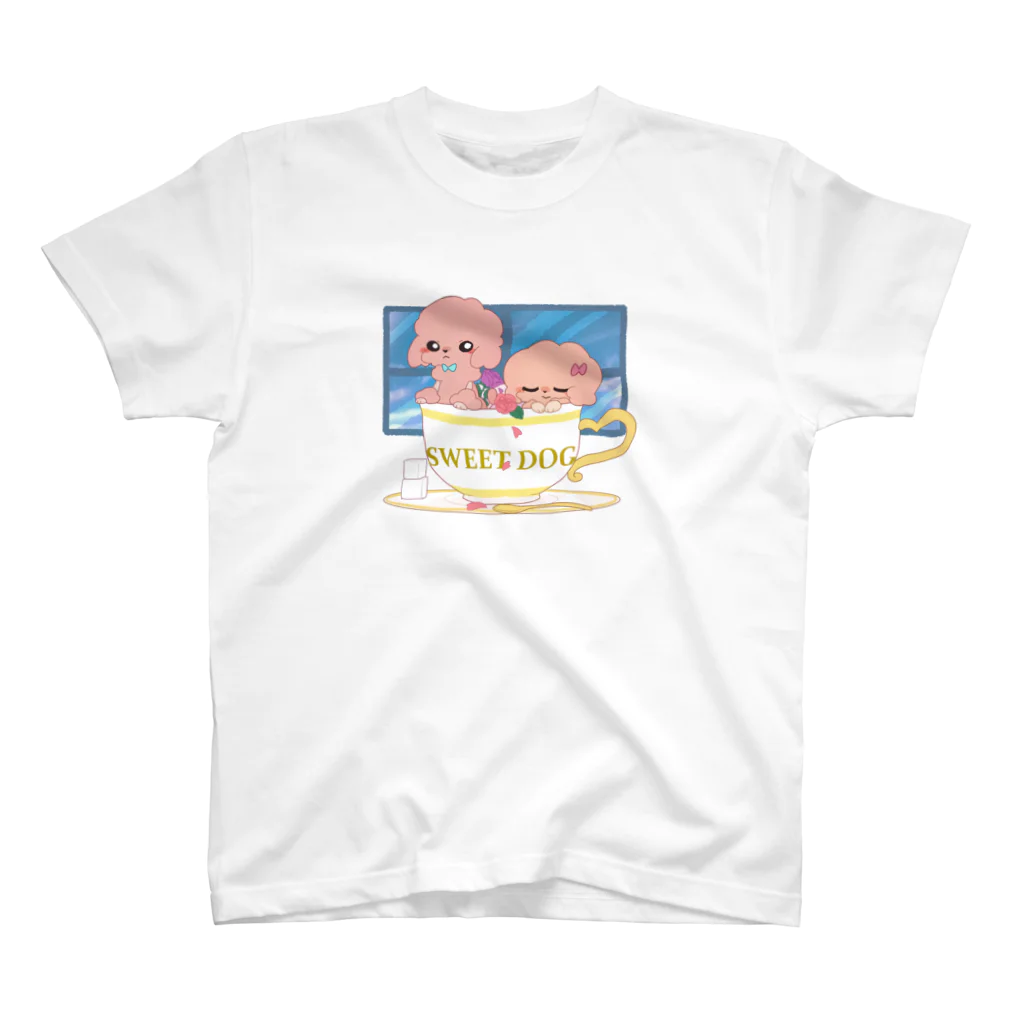 SWEET DOGのティーカップとプードル（カラー） Regular Fit T-Shirt