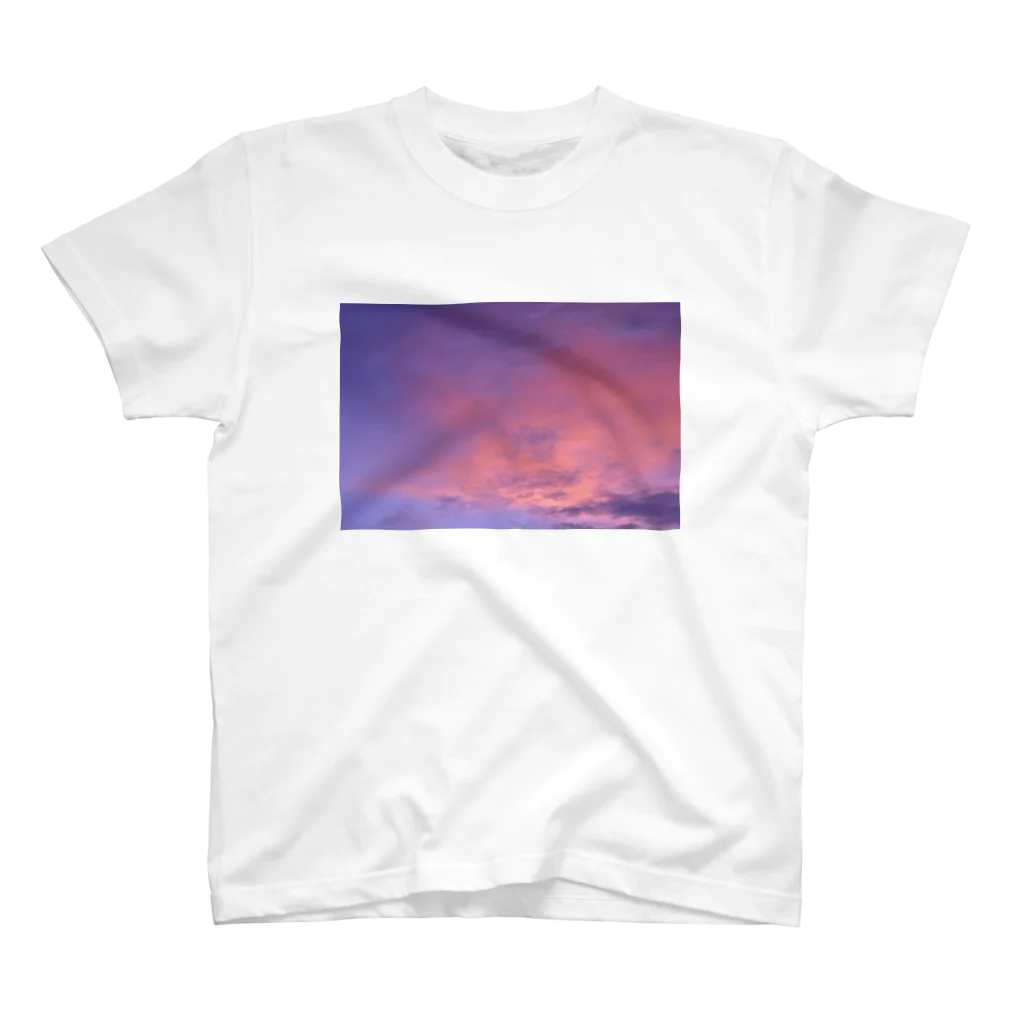 Scene_Sniperのラオス　ルアンパバーンの夕日001 Regular Fit T-Shirt