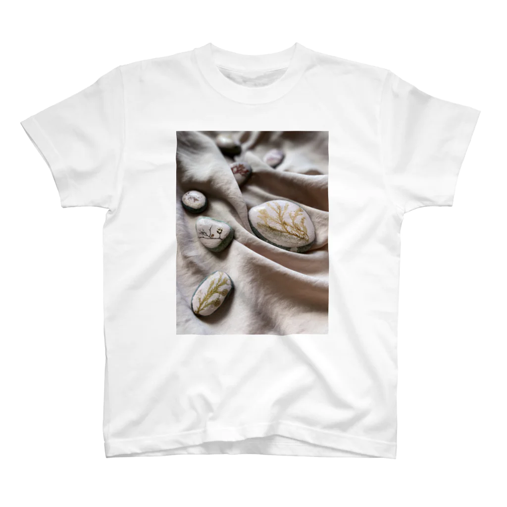 aki🧜‍♀️kia ＊人魚のトランクのseaweed stones スタンダードTシャツ