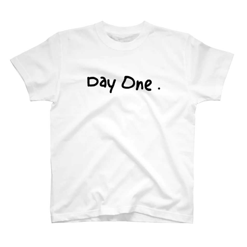 雛.のDay One. Regular Fit T-Shirt