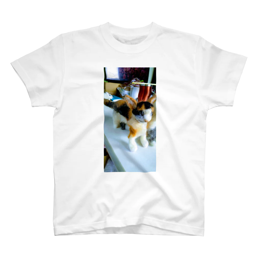 銀の三毛猫。1 Regular Fit T-Shirt