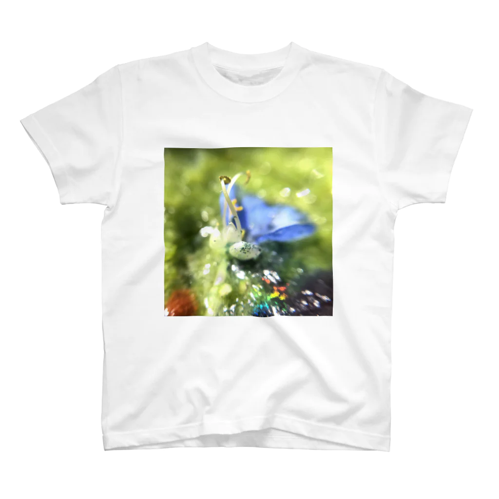 Mumearth Essenceのきらめきの花 スタンダードTシャツ