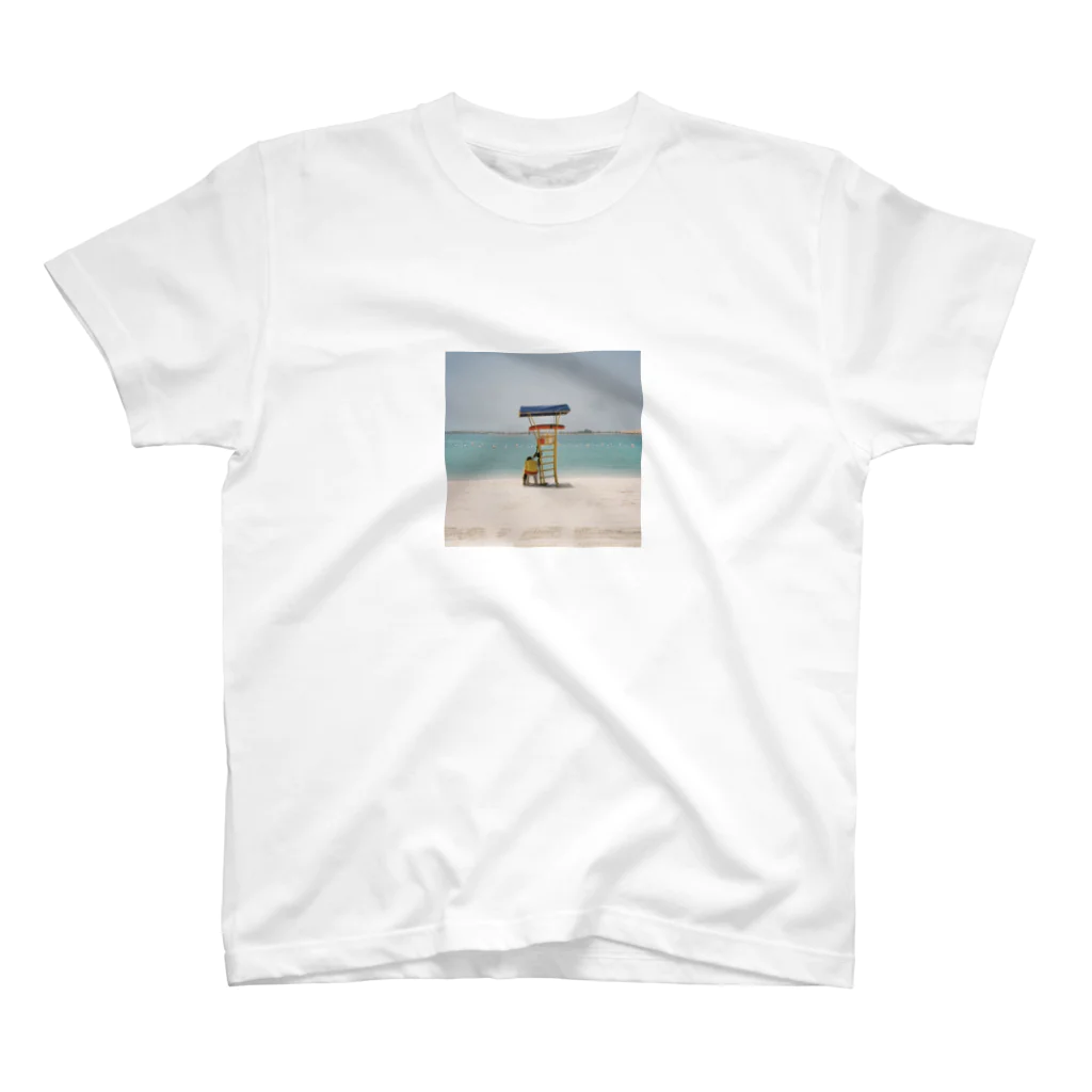 moy_liuのLonely beach Regular Fit T-Shirt