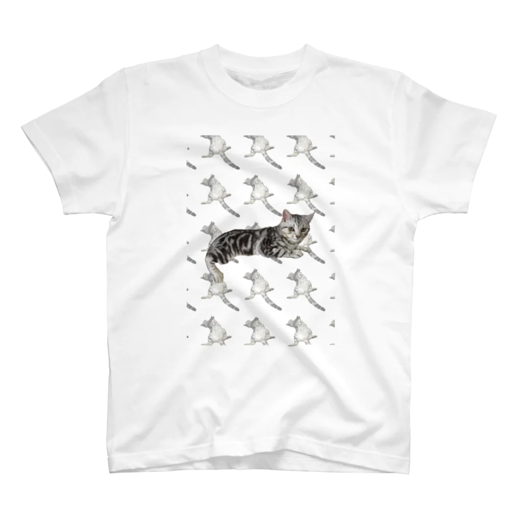 愛猫のアメリカンショートヘア Regular Fit T-Shirt