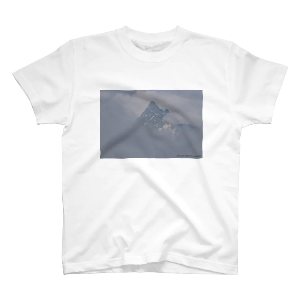 MIM△made in mountainの槍ヶ岳の目覚め スタンダードTシャツ