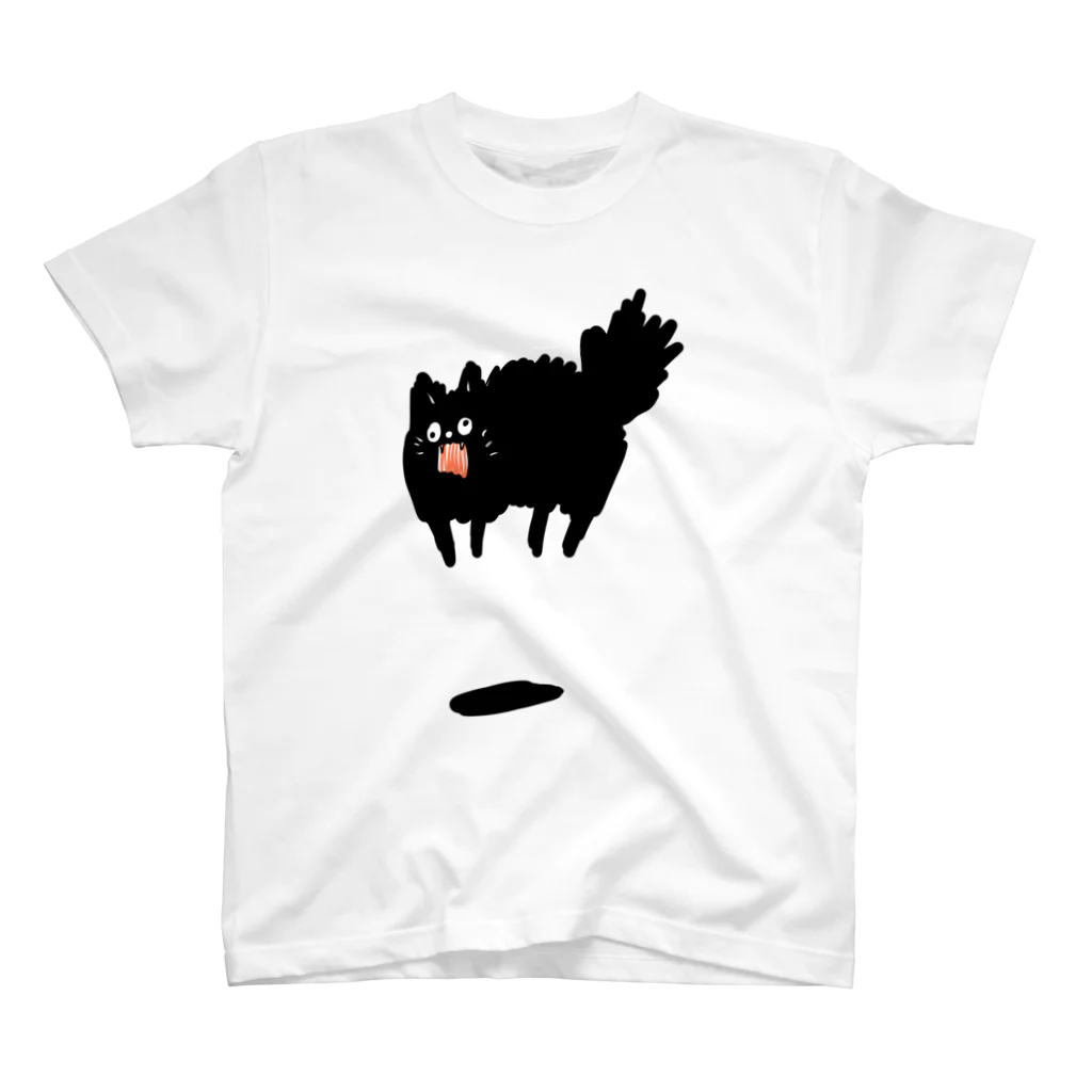 ななおまゆのびっくりしてるねこ Regular Fit T-Shirt