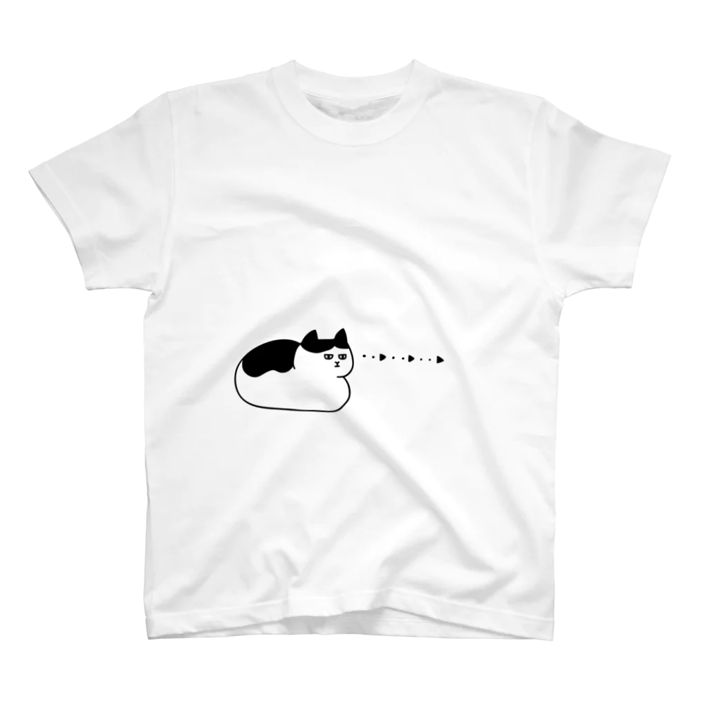 PokuStarの見つめる丸いネコ スタンダードTシャツ