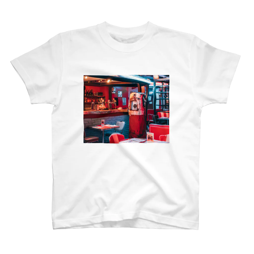 AkasakaBase - アカサカベースのAmerican Diner Regular Fit T-Shirt