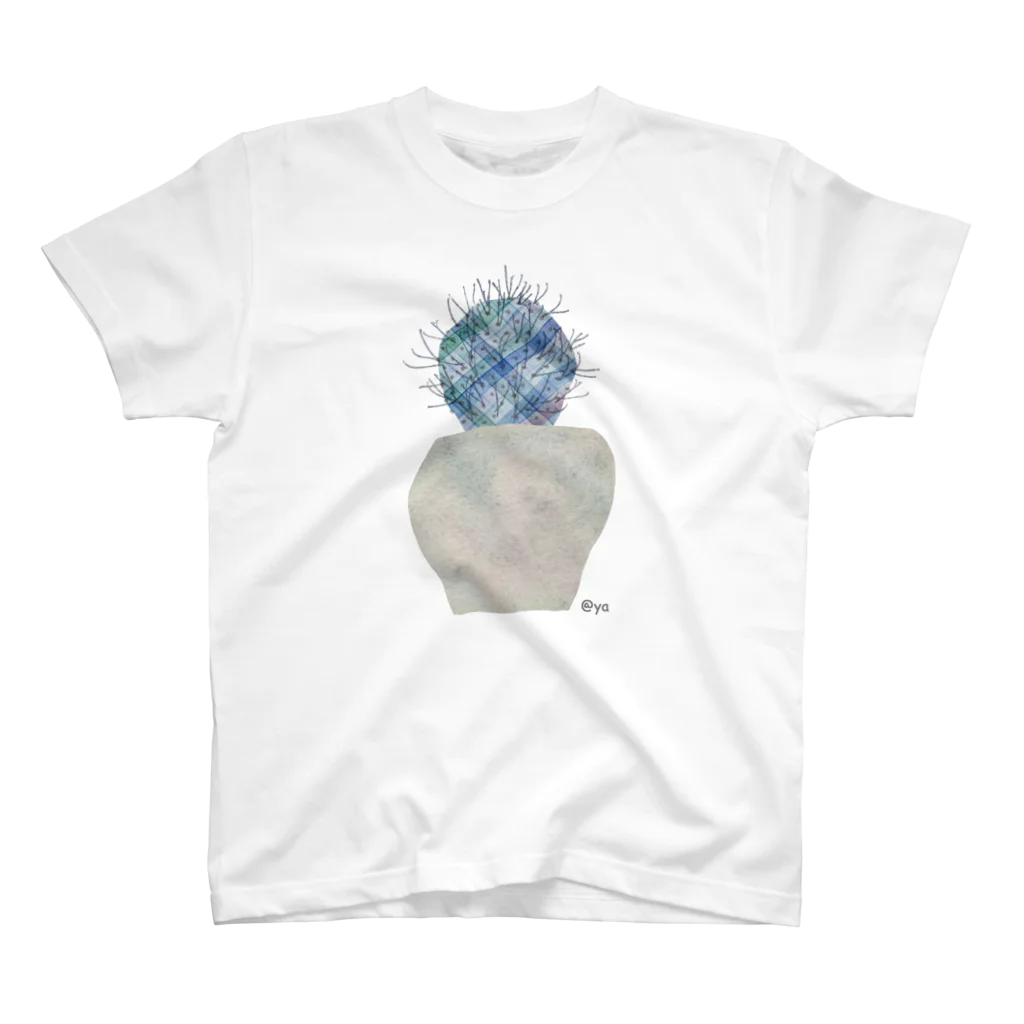 gugumorimoriのストロンボカクタス菊水 Regular Fit T-Shirt