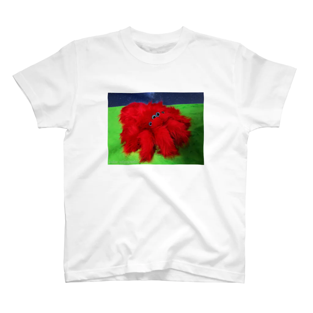 にくもちの赤ちゃん🧸のレッドファーのハエトリグモちゃん Regular Fit T-Shirt