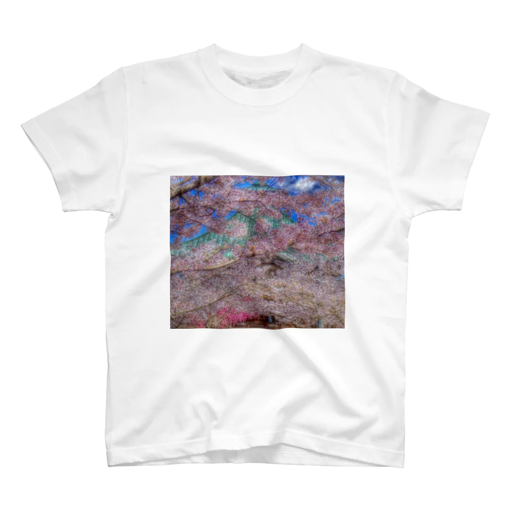 みぅ福島の桜の景色　青空の春鐘突き堂 スタンダードTシャツ