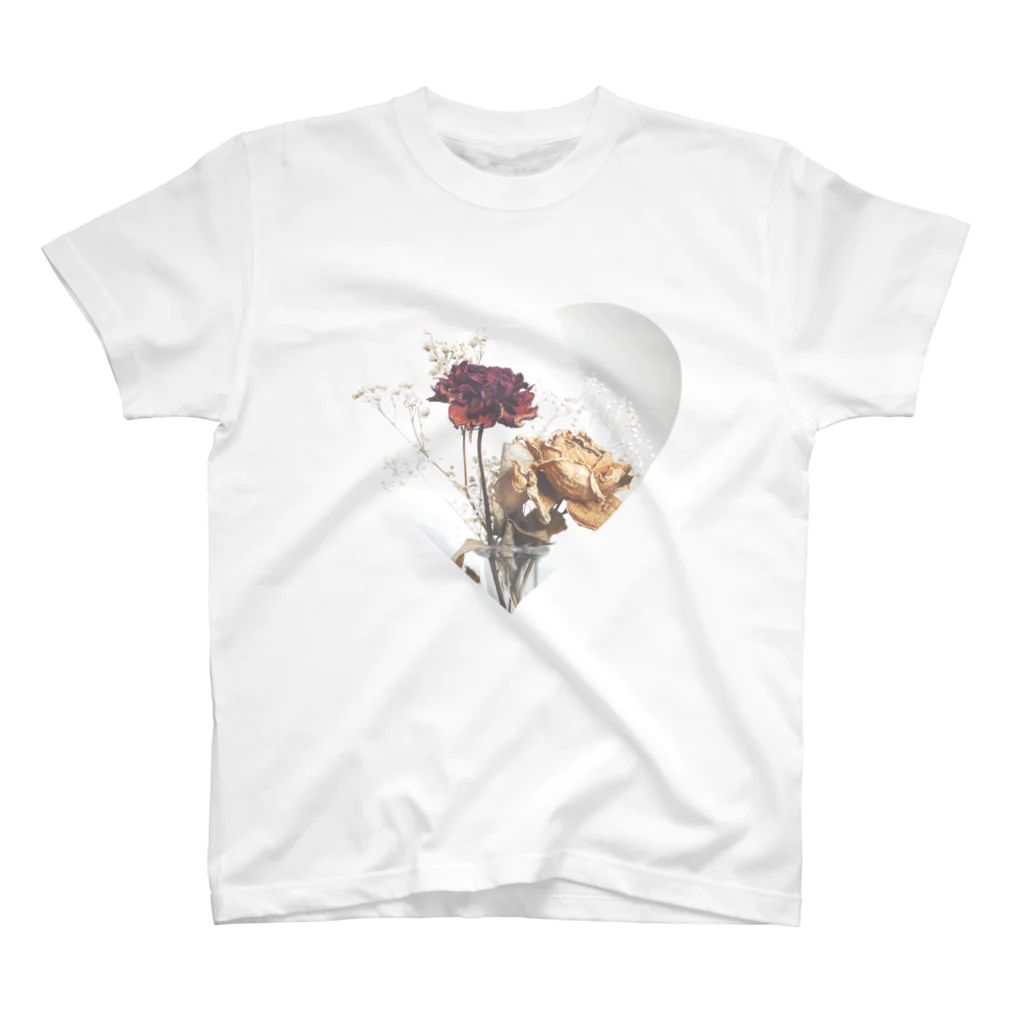 Coconutの思い出の薔薇 Regular Fit T-Shirt