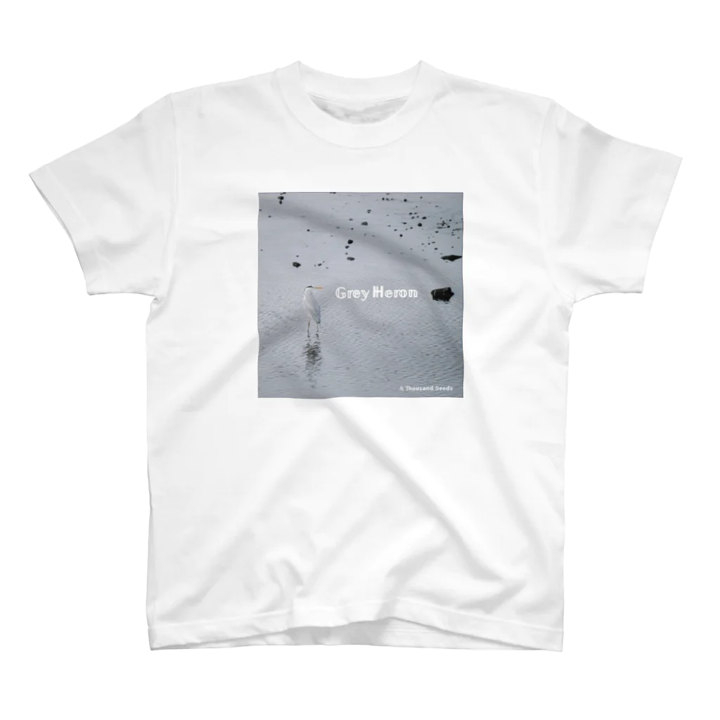 A Thousand SeedsのGrey Heron スタンダードTシャツ