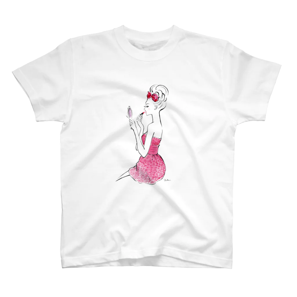 YUKA YASUTOMIのClassic Girl Regular Fit T-Shirt