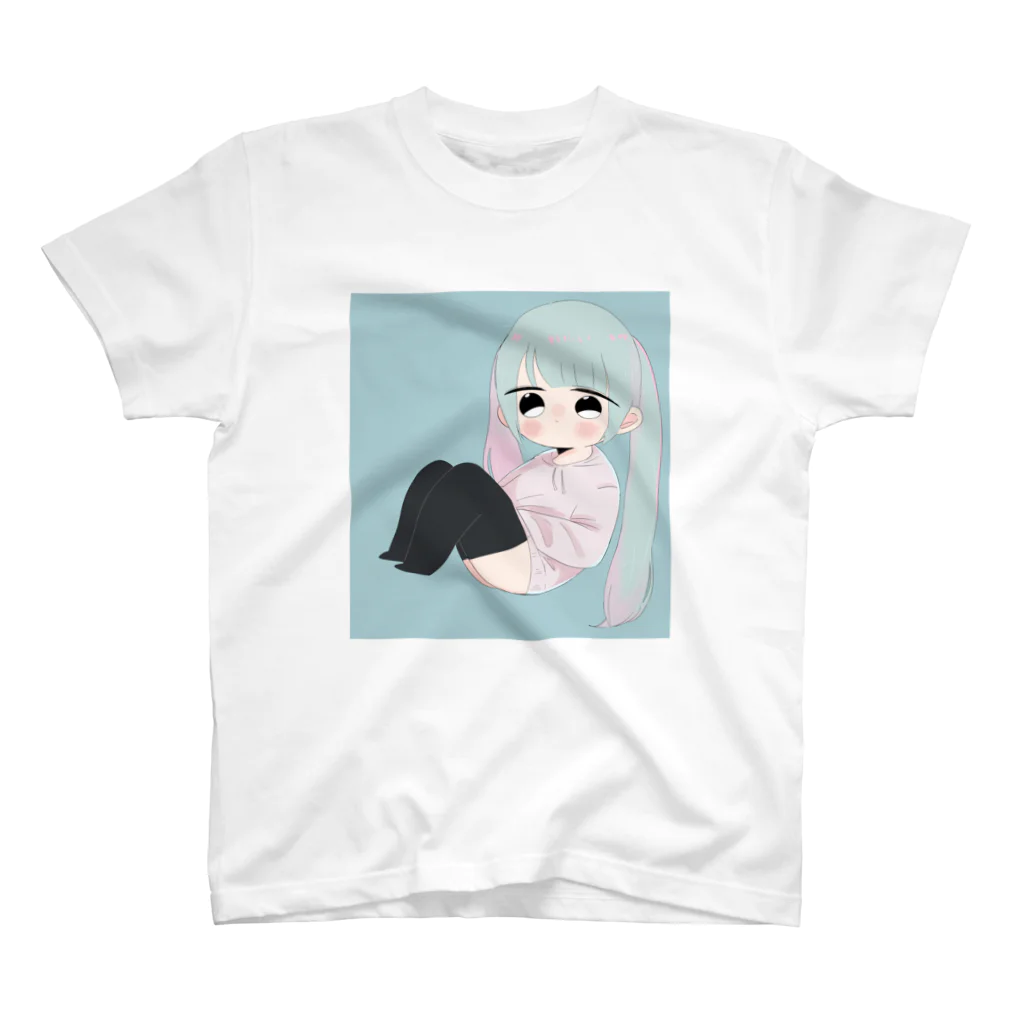 さくらのだぼだぼパーカーと黒ニーソの少女 スタンダードTシャツ