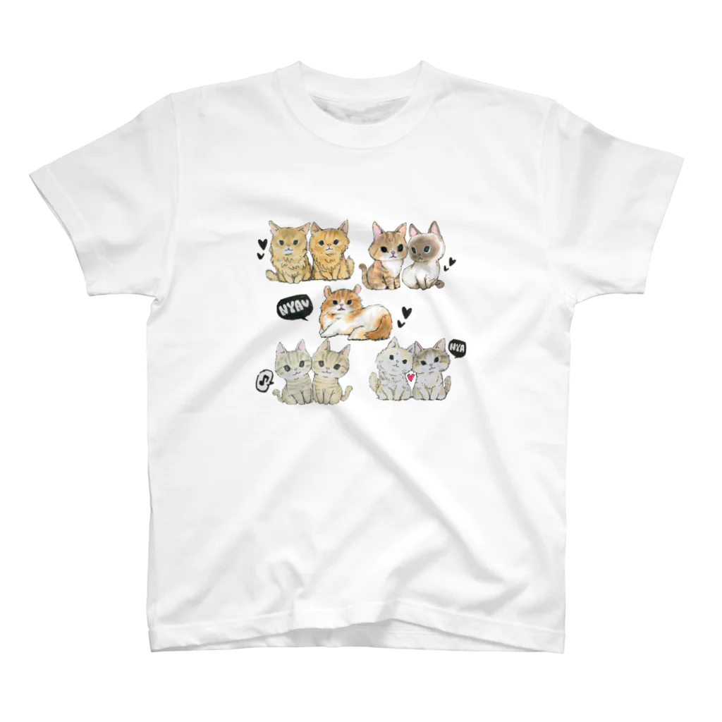 ICE BEANSのカジュファミリー Regular Fit T-Shirt