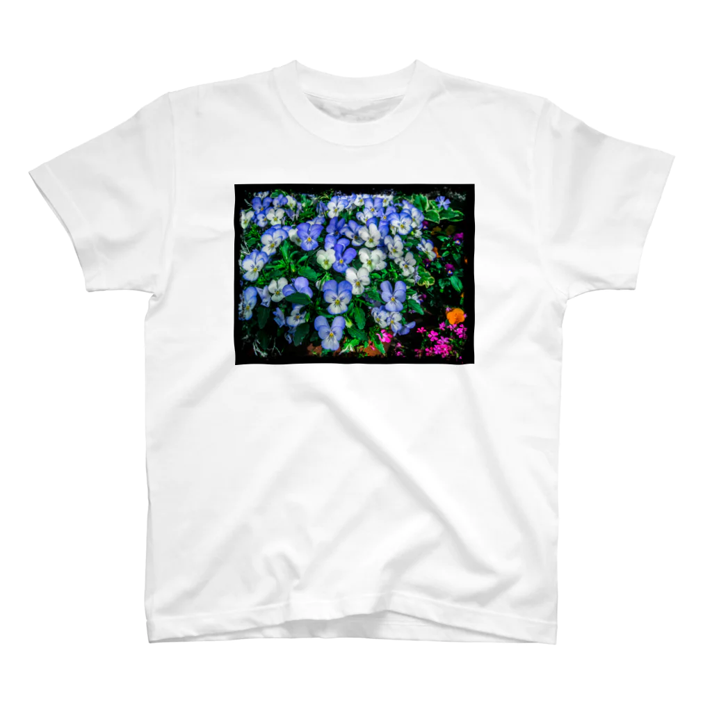 花水の花の蝶 スタンダードTシャツ