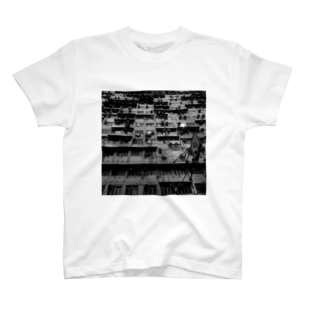 AwesomeのApartment  Regular Fit T-Shirt