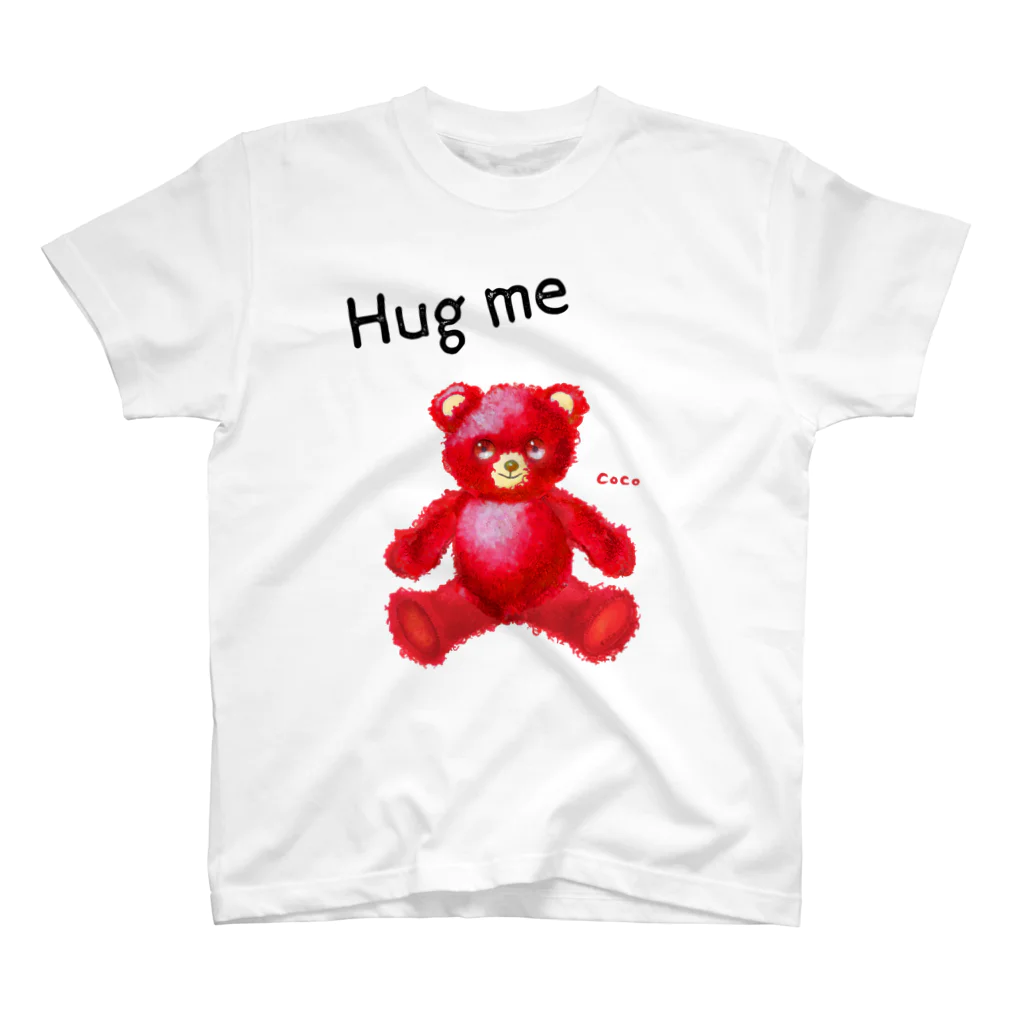 cocoartの雑貨屋さんの【Hug me】（赤くま） Regular Fit T-Shirt