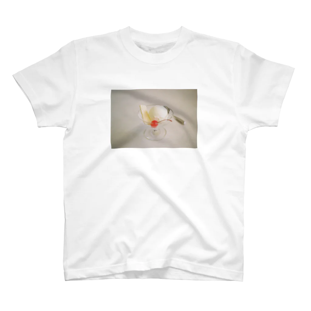 下町女子の【喫茶店シリーズ】バニラアイス(レストラン フルヤ) Regular Fit T-Shirt