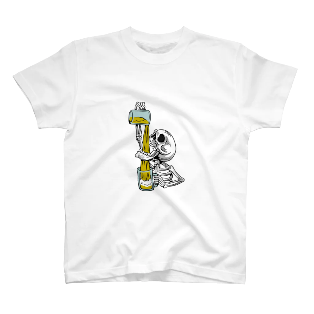 Los Surfista de Shonanのビール大好きストンコさん Regular Fit T-Shirt