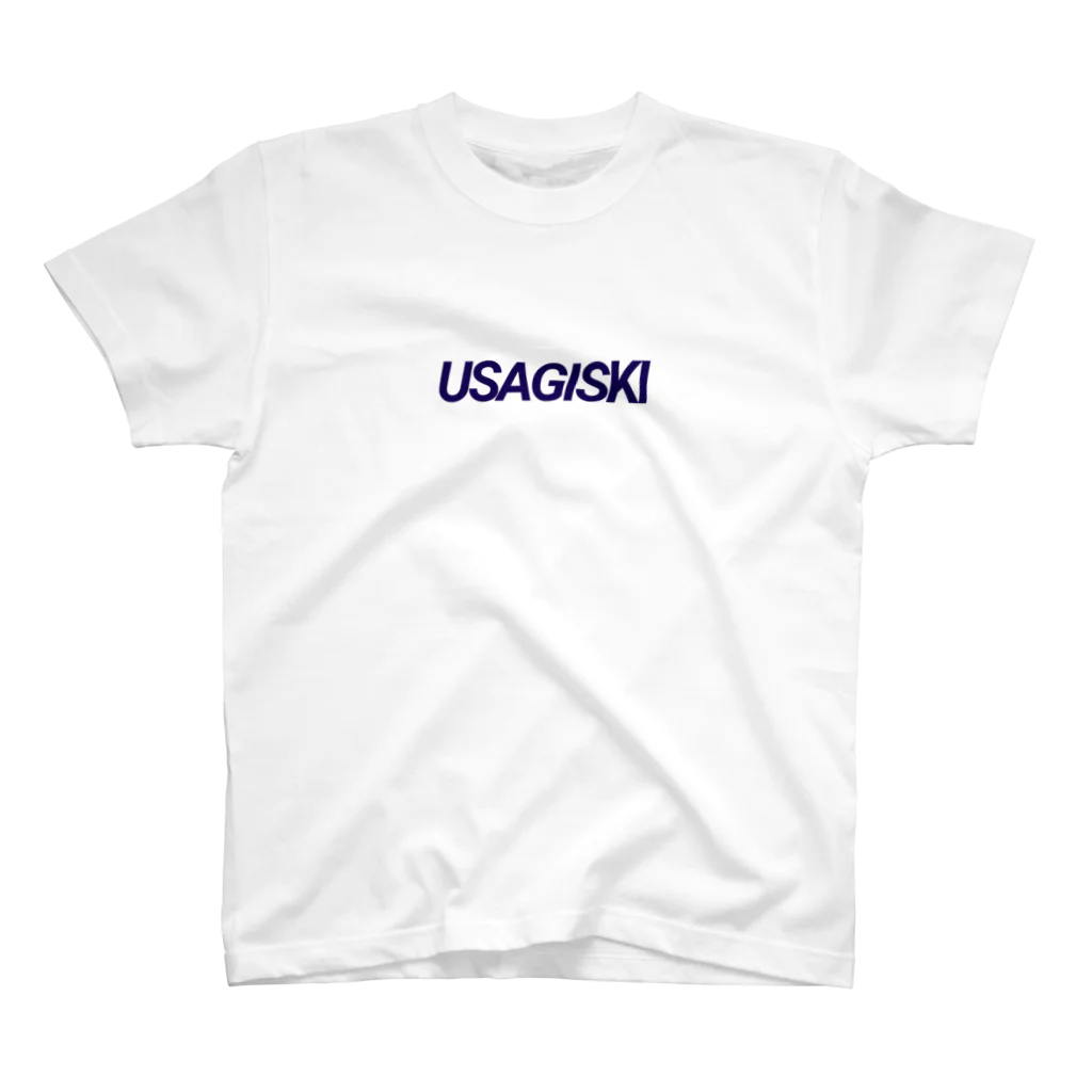 【USAGISKI】(ウサギスキー)のウサギスキー ナナメ紺ロゴ Regular Fit T-Shirt