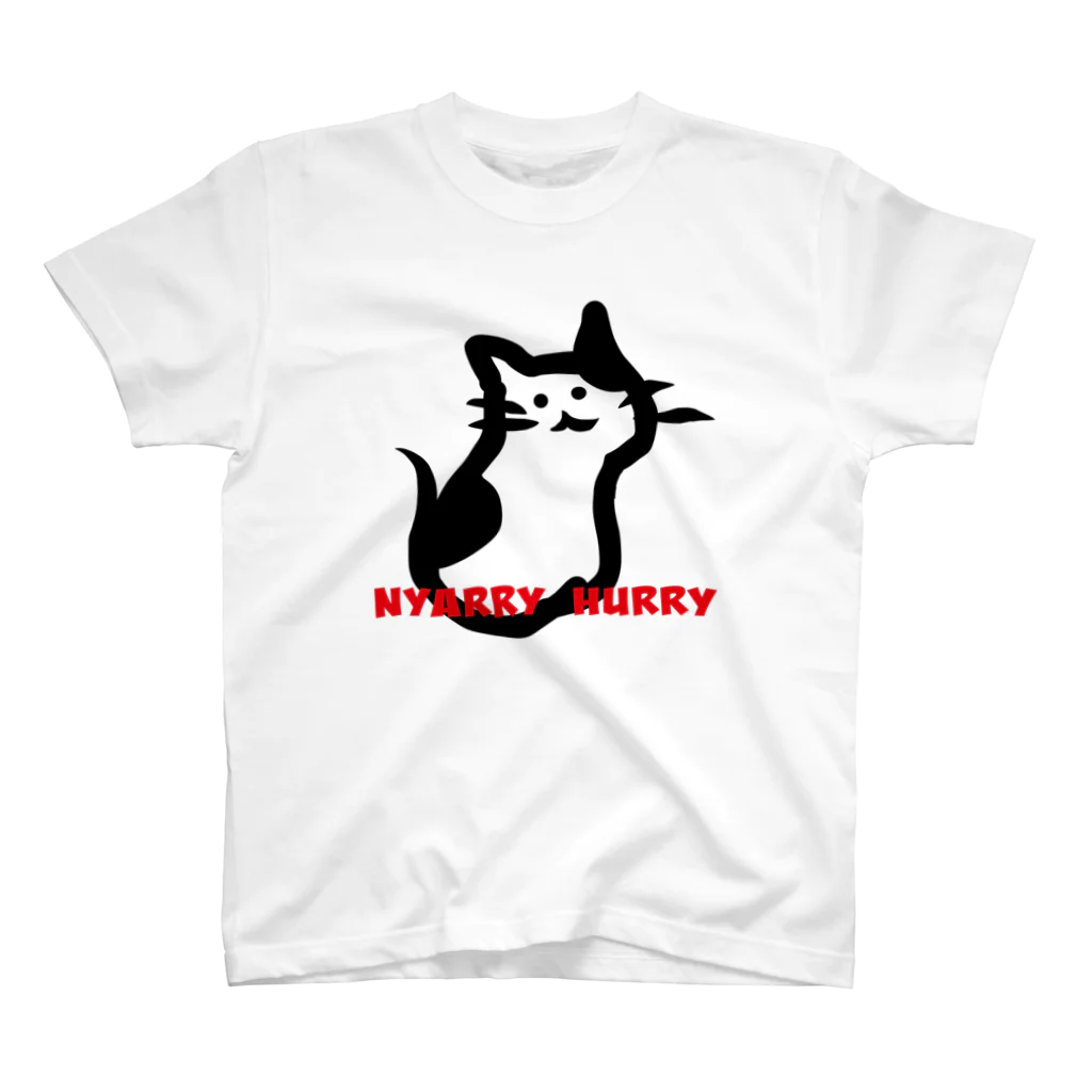 MERRY HURRYのニャリーさん（ハチワレ） Regular Fit T-Shirt