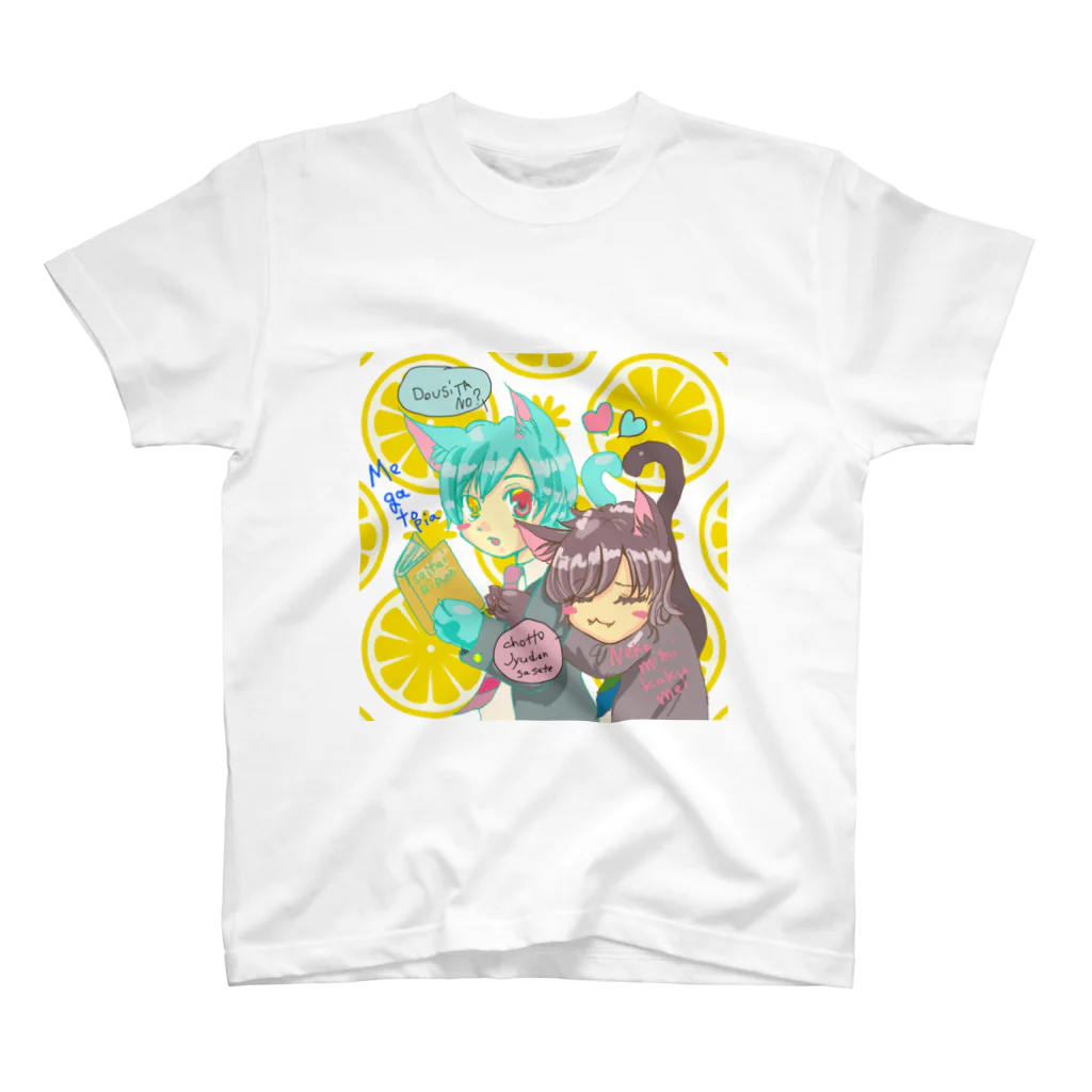 さくらんぼねこのチョコとミント子猫ちゃん♪ Regular Fit T-Shirt