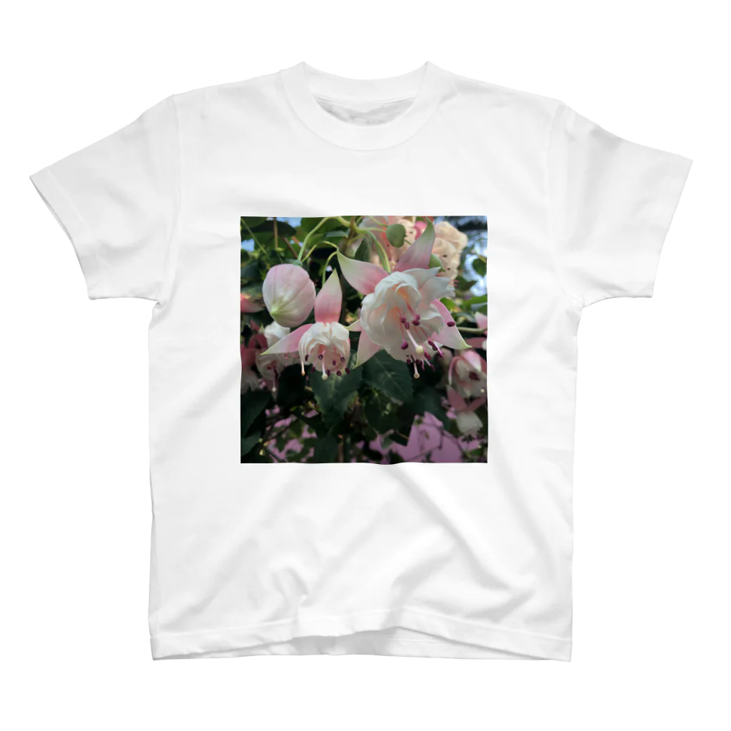 ズンドコベロンチョの花 Regular Fit T-Shirt