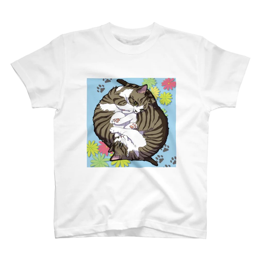 大江戸のくるくる猫たち Regular Fit T-Shirt