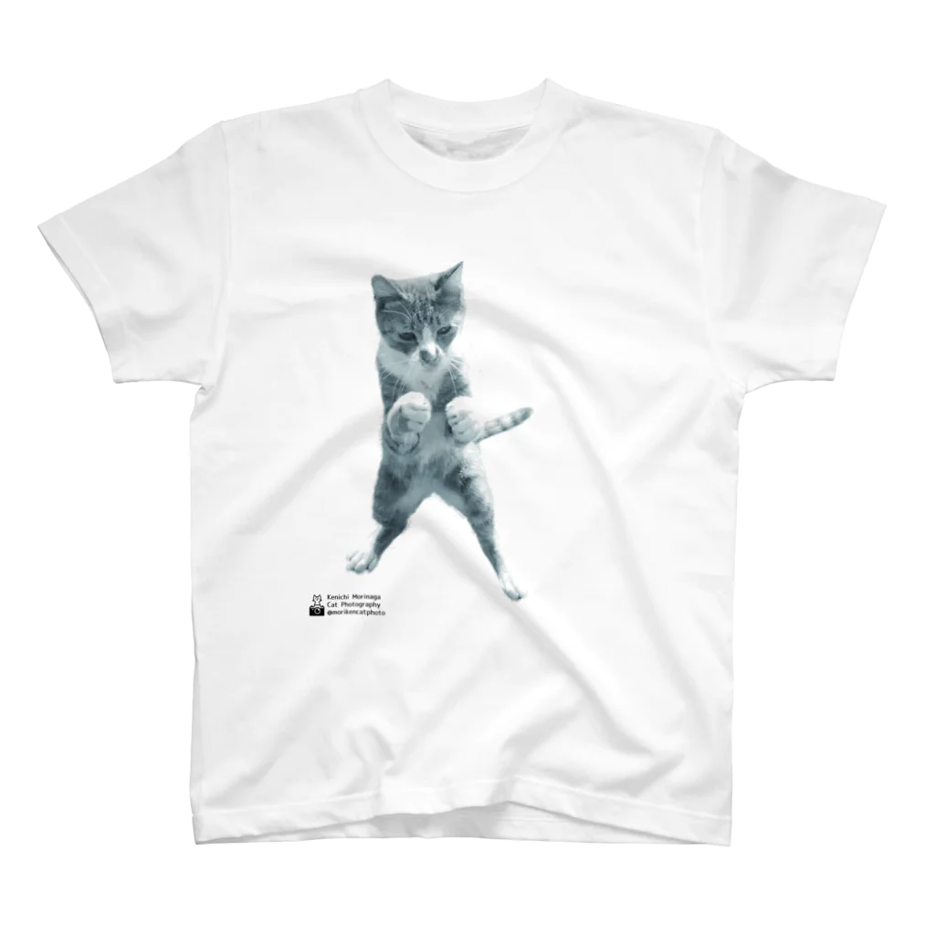 猫写真家　森永健一 にゃんこ屋 SUZURIストアのニャンコボクサー白黒タイプ スタンダードTシャツ