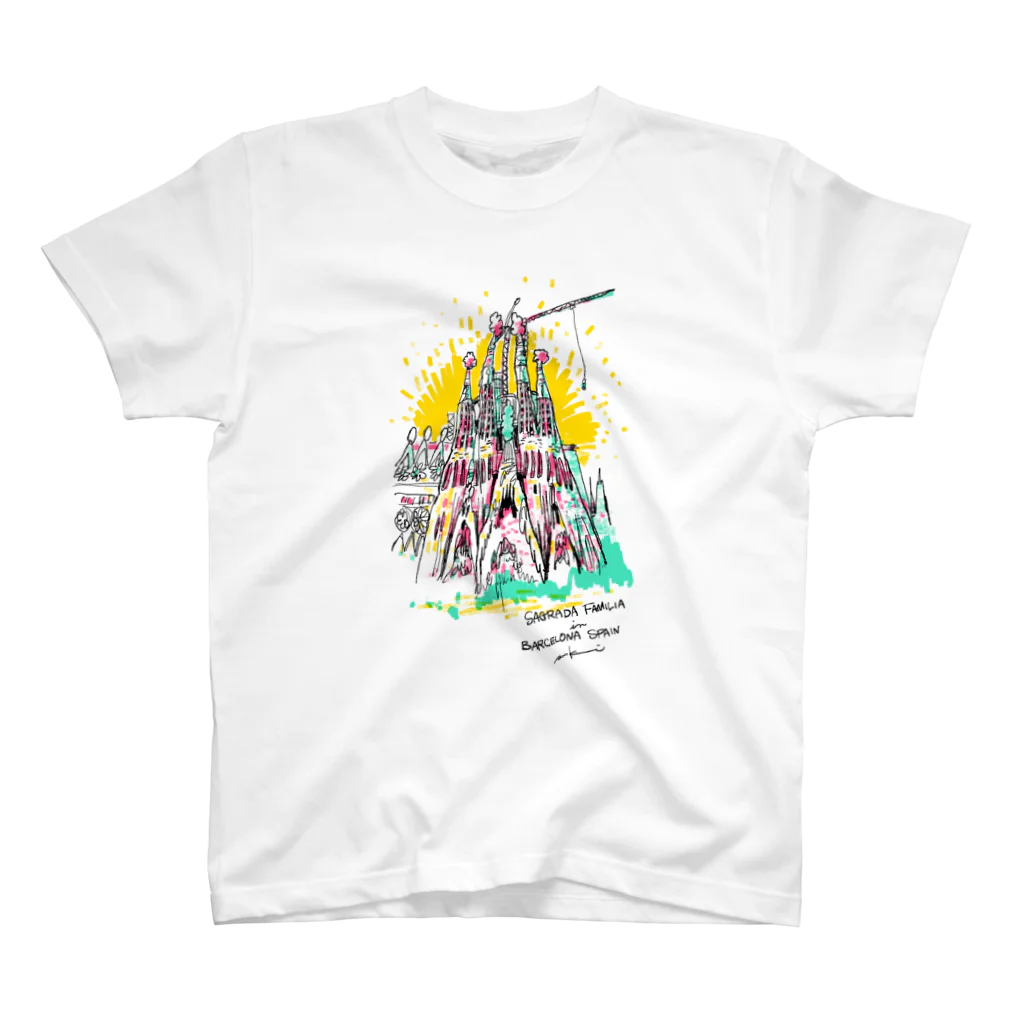 Akiss art ONLINE SHOPのサグラダ・ファミリアの光 Regular Fit T-Shirt