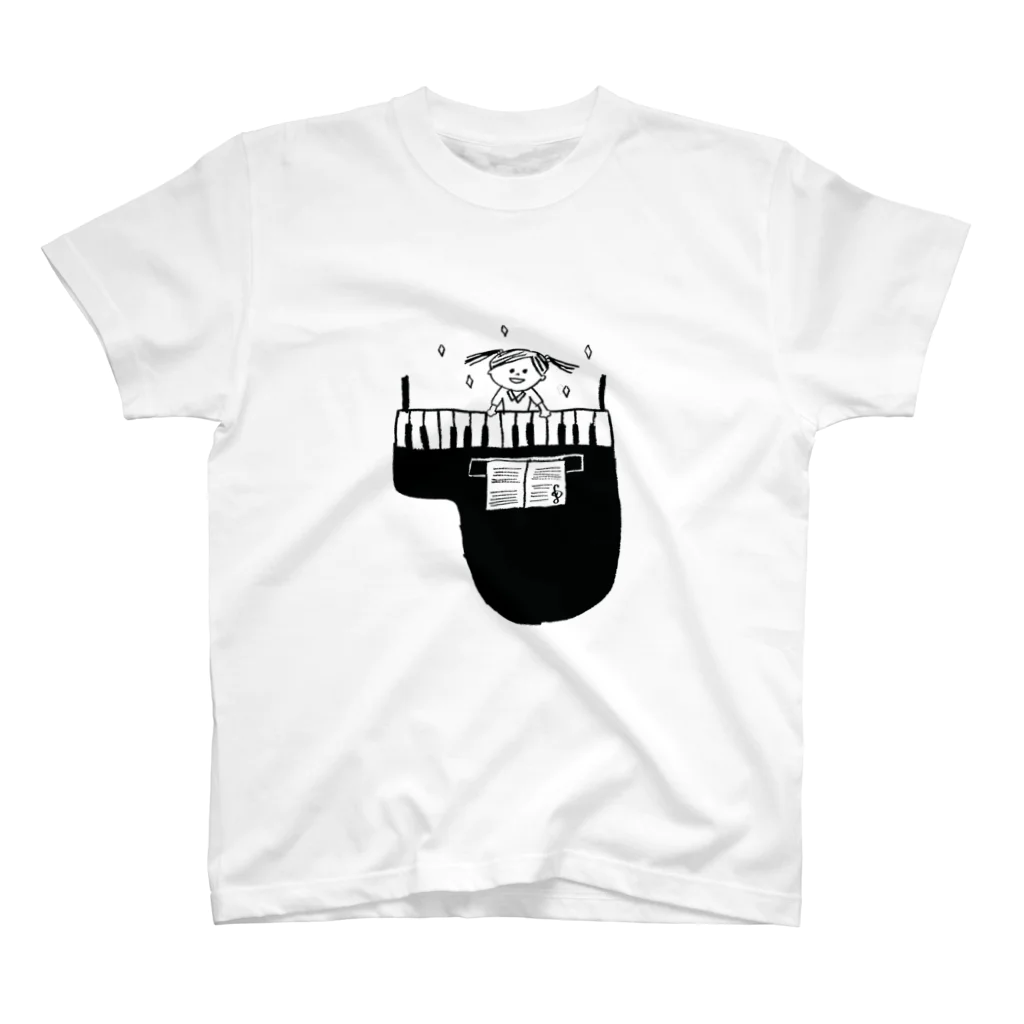 tanakasakiの妄想ピアニスト Regular Fit T-Shirt