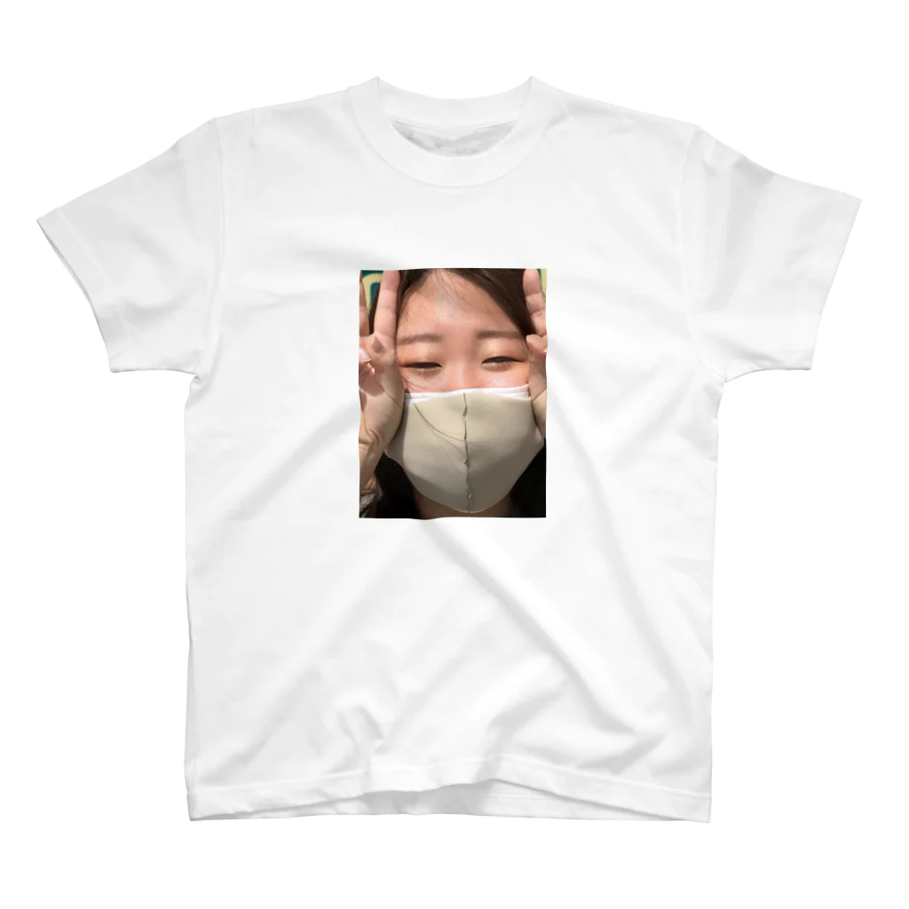 ななたんのかれしのドアップななたん Regular Fit T-Shirt