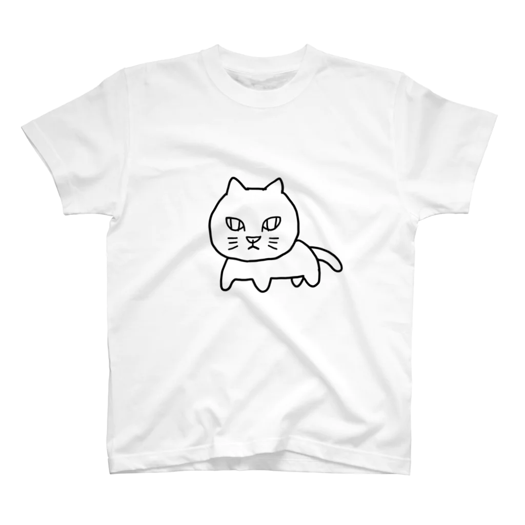 ねこひげの猫ですけど何か【白猫】 スタンダードTシャツ