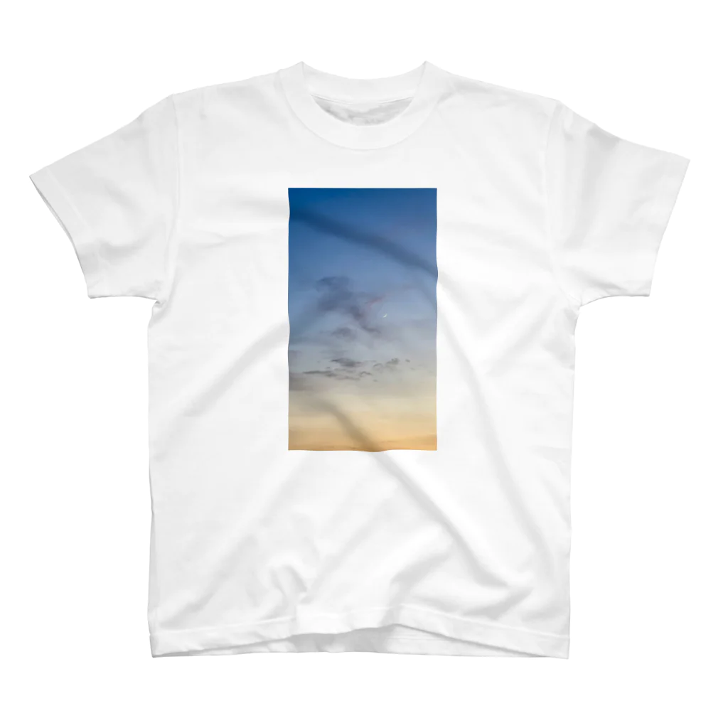 Sunrise Trip の三日月と金星のランデヴー スタンダードTシャツ