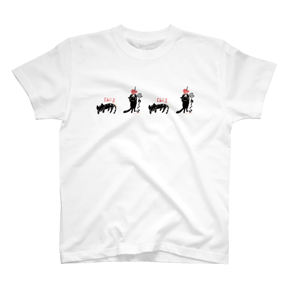 ビューン ワークスの黒猫ちぃさん Regular Fit T-Shirt