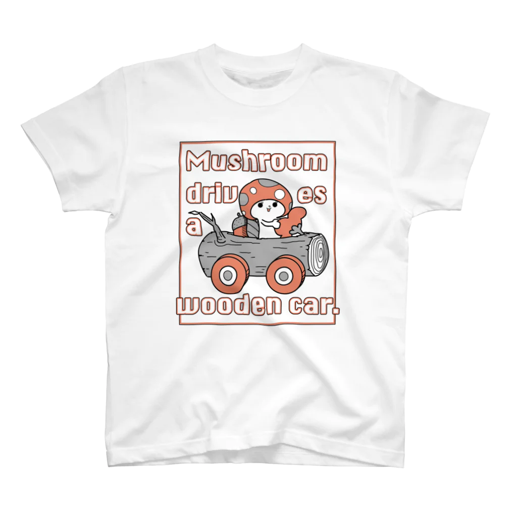 yuccoloのキノコとキの車 Regular Fit T-Shirt