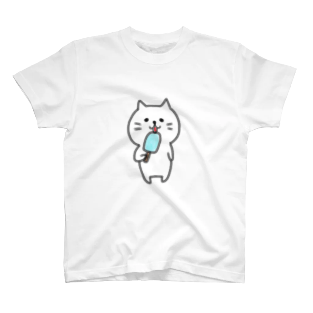 もちぱっちのアイスを食べるねこさん Regular Fit T-Shirt