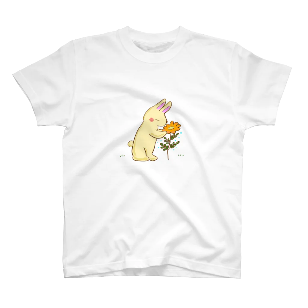 お茶飲んでほっこりのくんくんうさちゃん スタンダードTシャツ