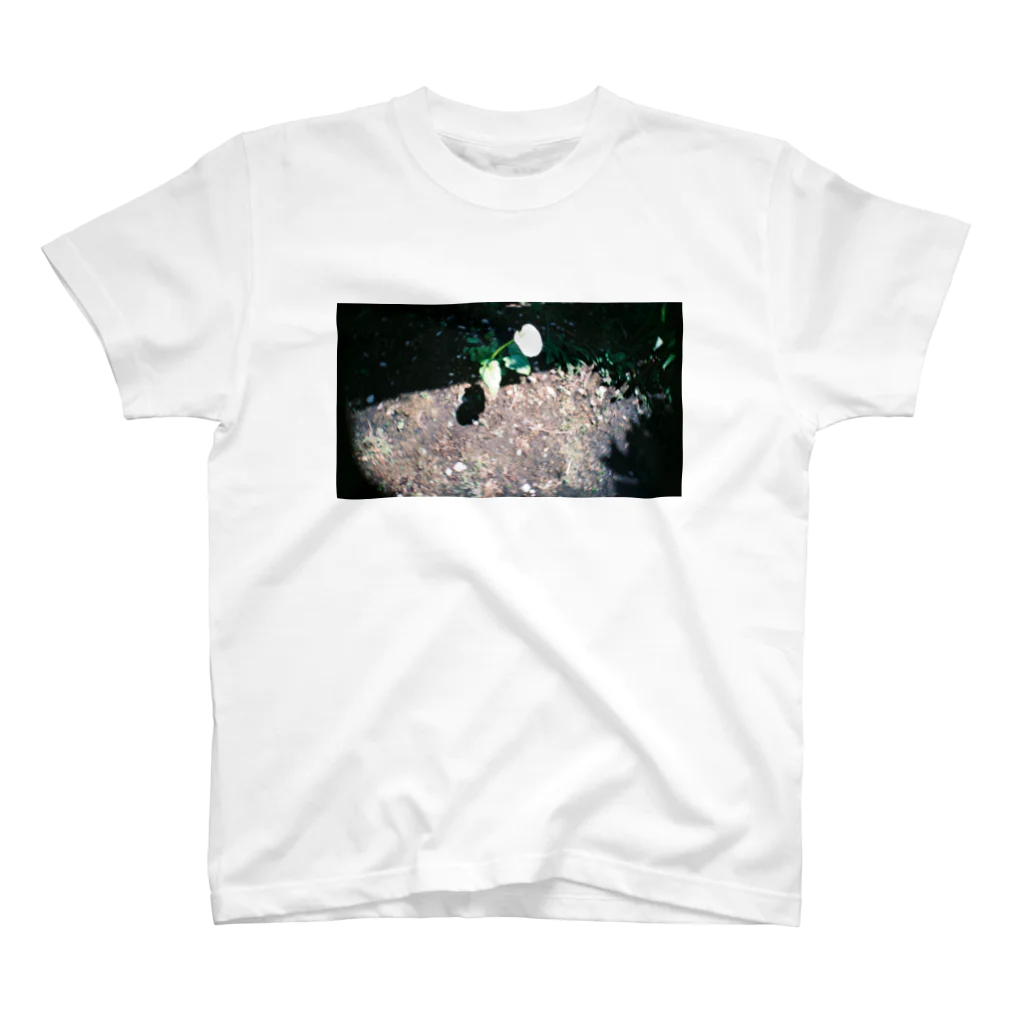 EDiXのflower Regular Fit T-Shirt