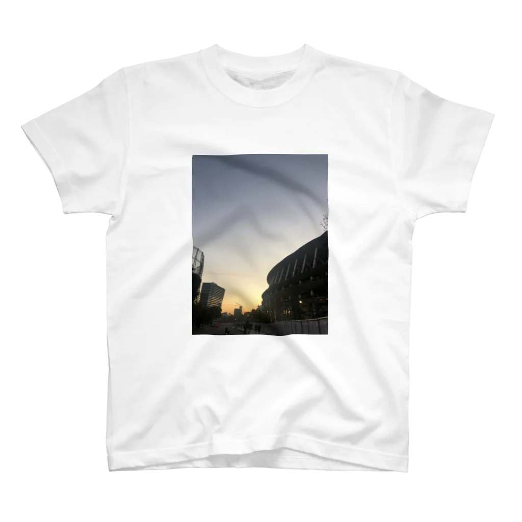 Tomoka Osadaのあの日見た夕焼け Regular Fit T-Shirt