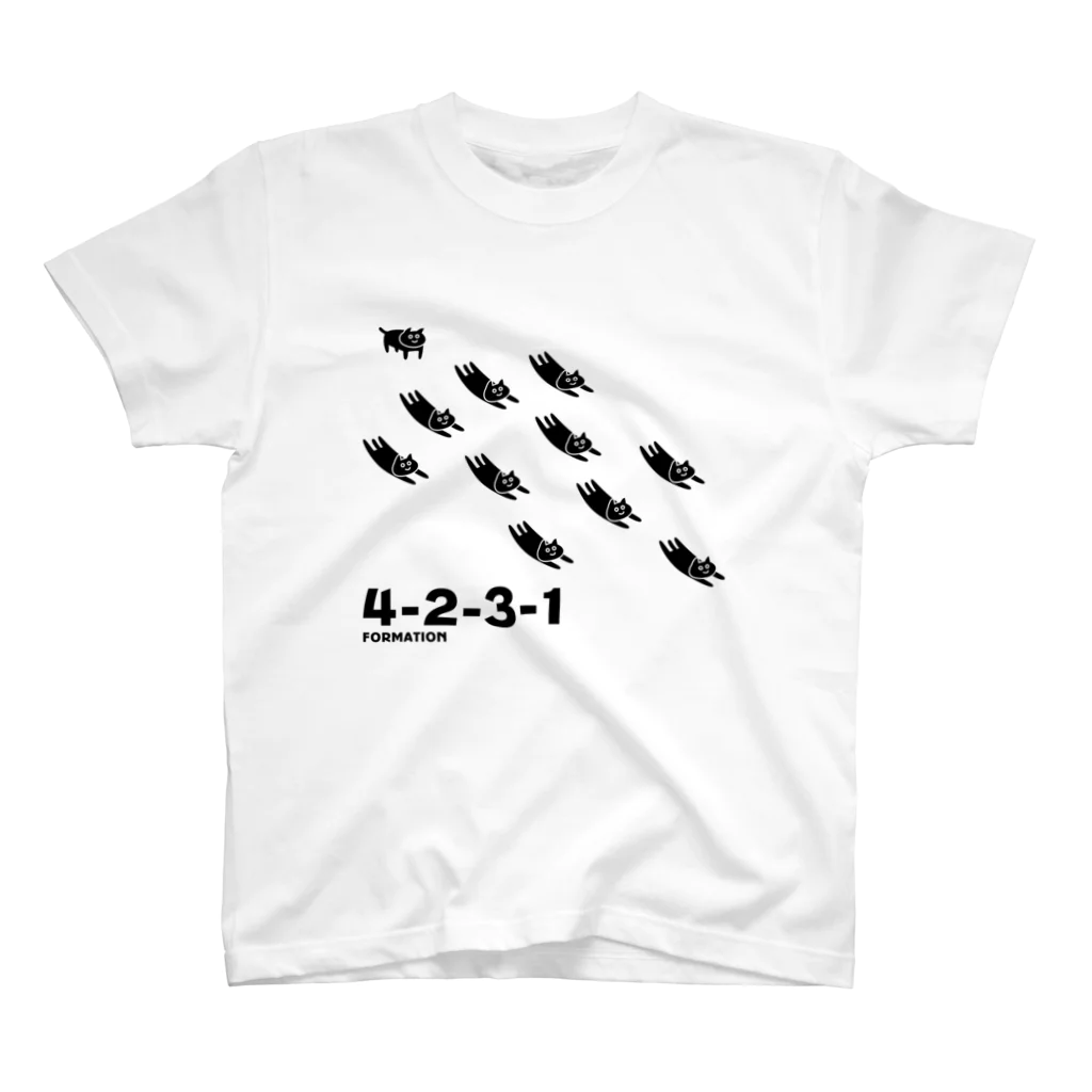 PokuStarのサッカー　猫の4-2-3-1 スタンダードTシャツ