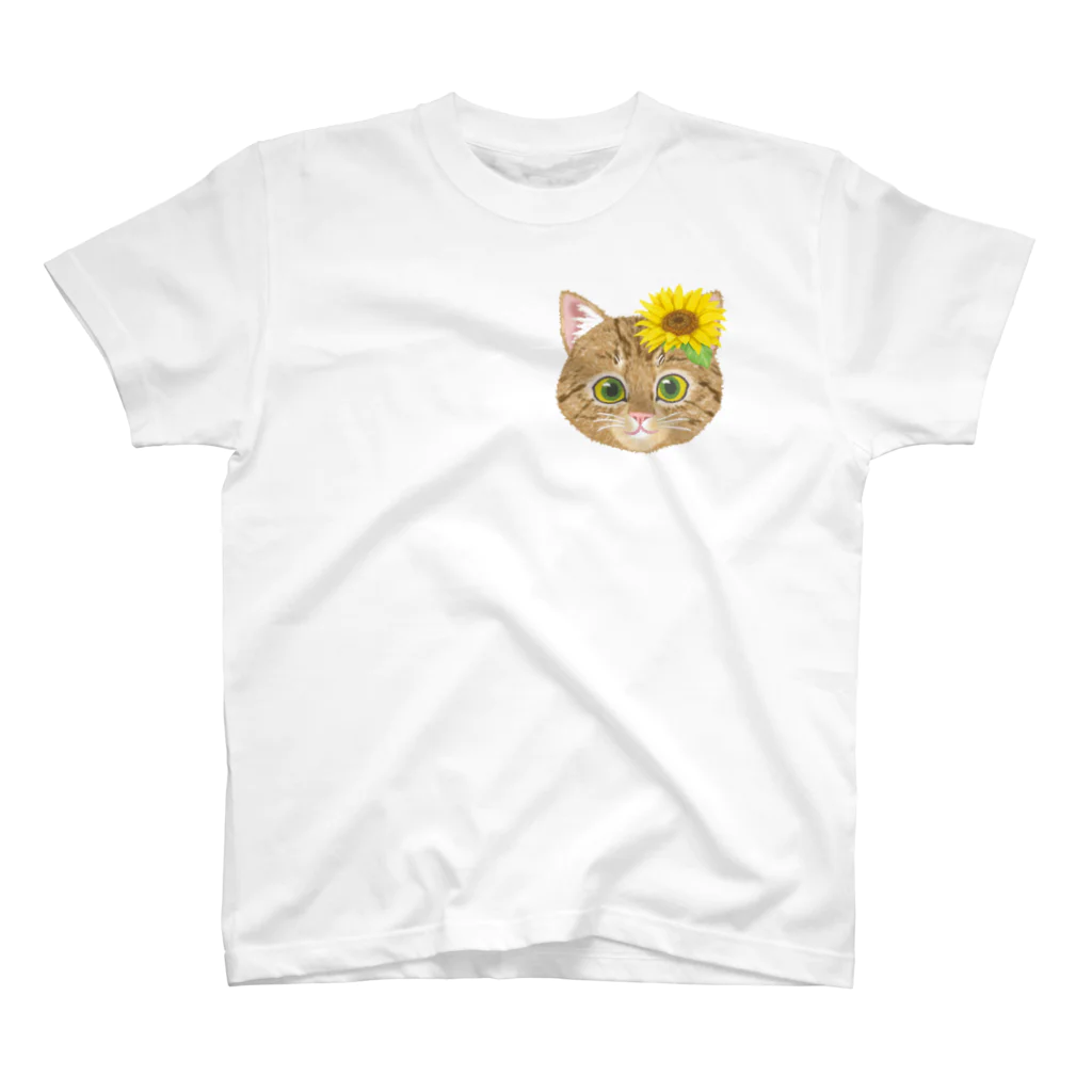 いっぷく堂のねこちゃん（キジトラひまわり）ワンポイント Regular Fit T-Shirt